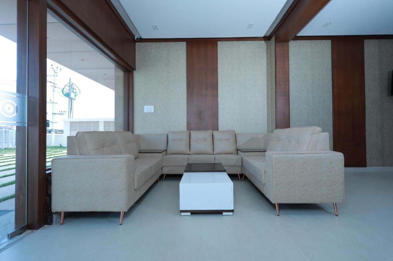 Hotel Ashok Palace Karur  Экстерьер фото
