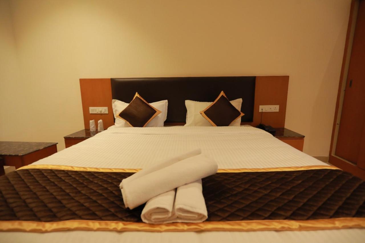 Hotel Ashok Palace Karur  Экстерьер фото