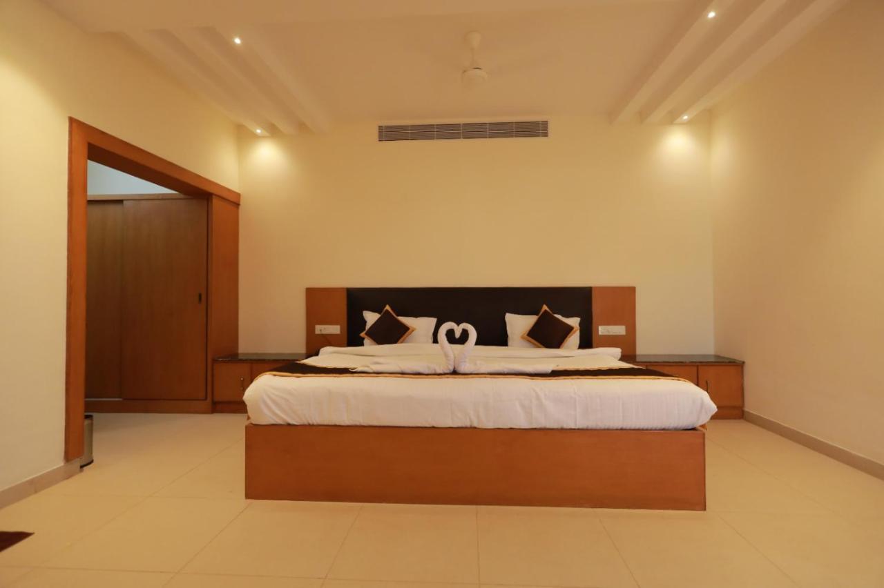 Hotel Ashok Palace Karur  Экстерьер фото